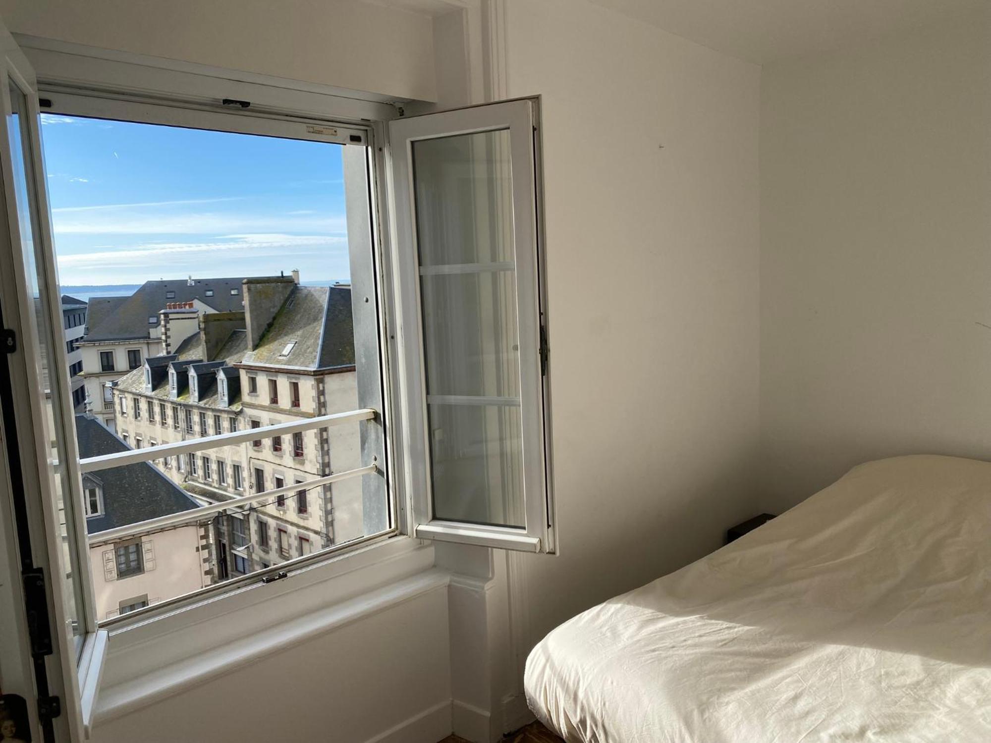 La Petitevillaise Granville Extérieur photo